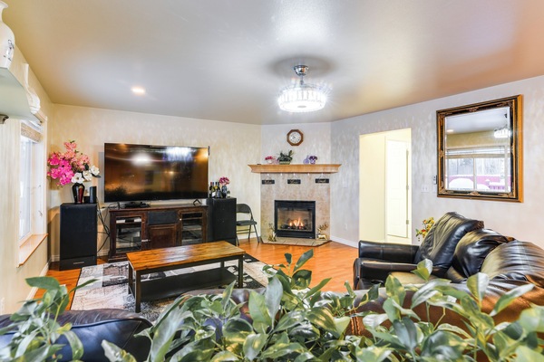 Anchorage Vacation Rental | 4BR | 2.5BA | 2,500 Sq Ft | Stairs Required