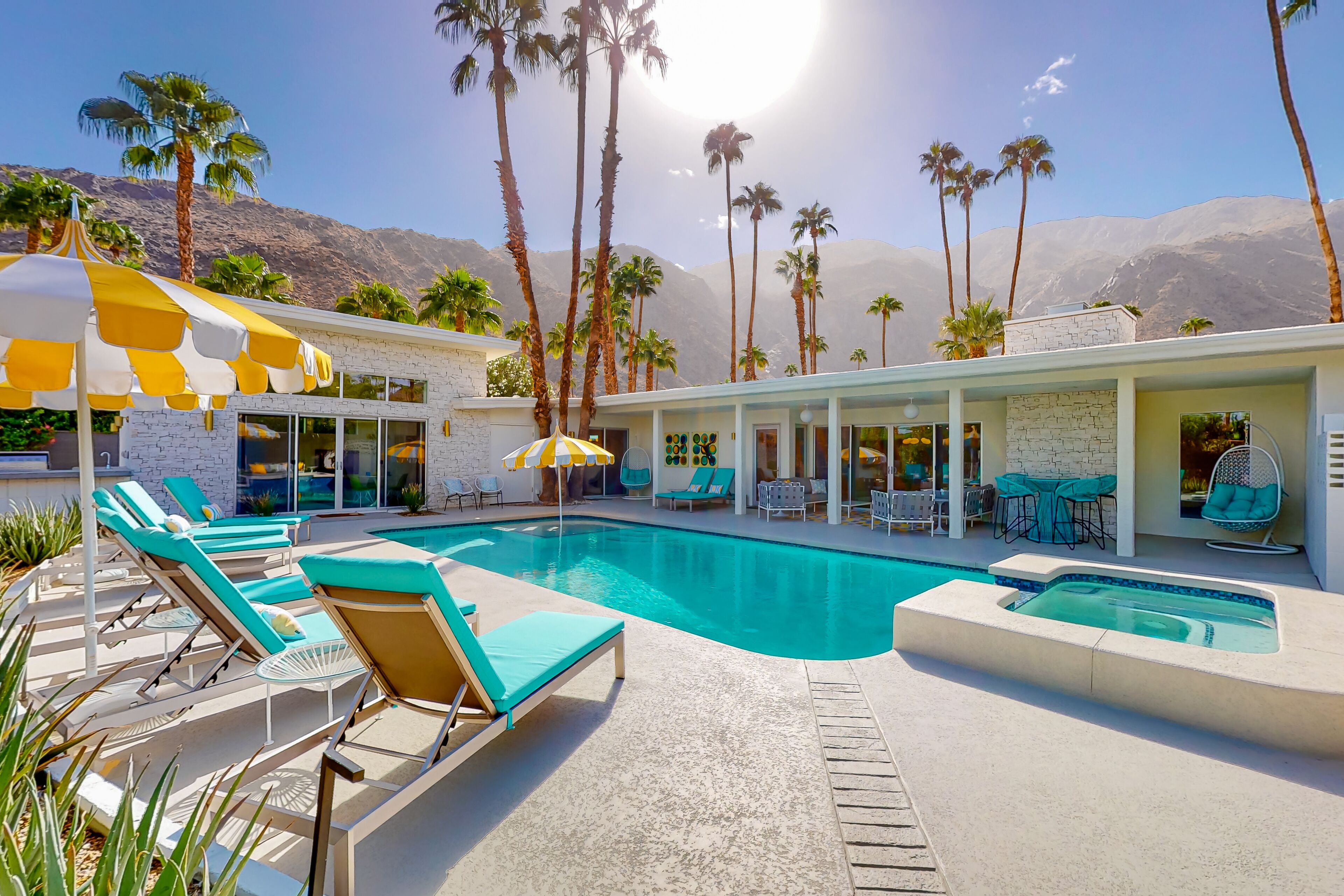 Newly remodeled, mid-century modern estate with pool & outdoor kitchen