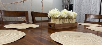 Dreamy & Newly Renovated. Close to Metlife & NYC !