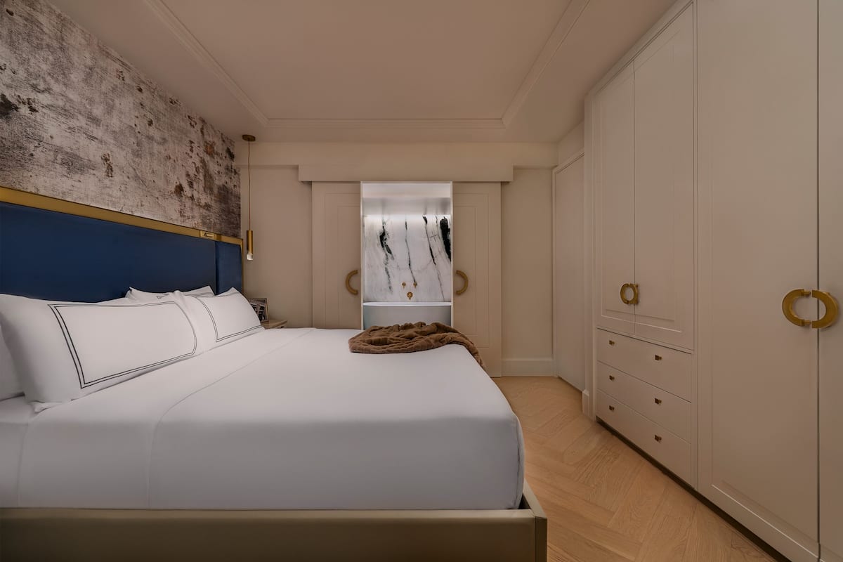 Sviitti, 2 makuuhuonetta (Blue Diamond) | Tallelokero huoneessa, yksilöllisesti sisustettu