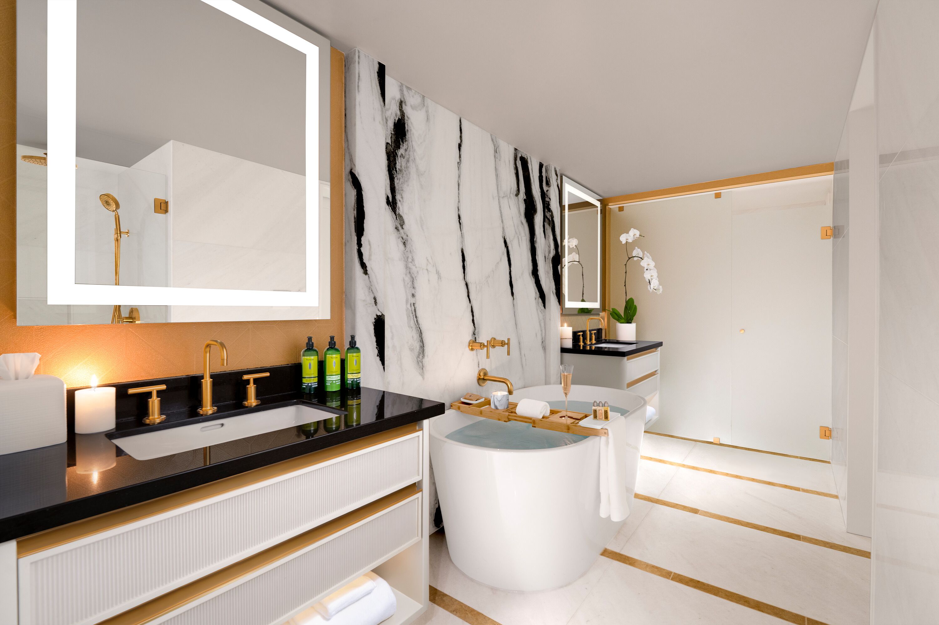 Foto - AZUR Legacy Collection Hotel