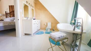 Dusche, Handtücher, Seife, Shampoo