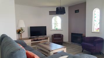 TV