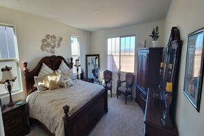 4 bedrooms, WiFi, bed sheets