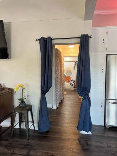 Train Depot_3 BR Home w/ Pool, Sand Volleyball and Pool Table