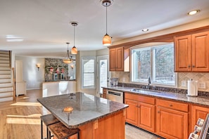 Fridge, microwave, dishwasher, coffee/tea maker