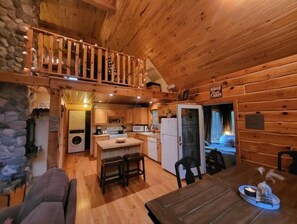 Dining - Cozy Cabin in the Woods (Danbury)