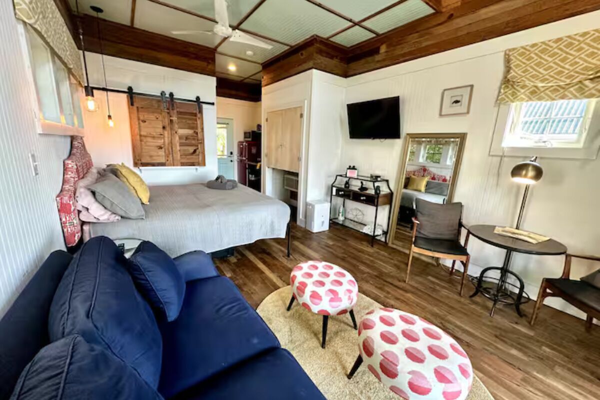 1 bedroom, iron/ironing board, WiFi (free), bed sheets