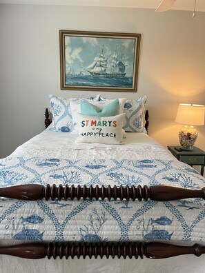 2 habitaciones, escritorio, tabla de planchar con plancha y wifi gratis 