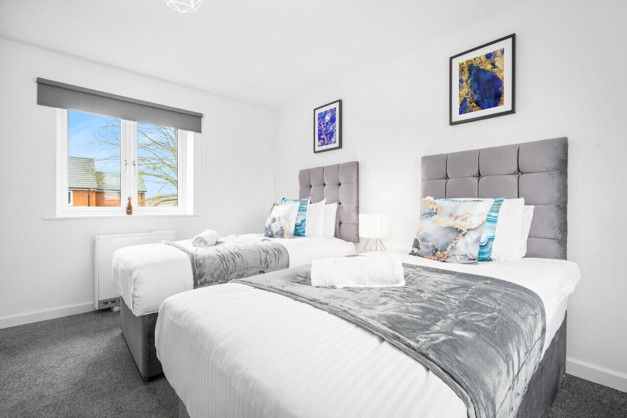 2 chambres, fer et planche à repasser, Wi-Fi gratuit, draps fournis