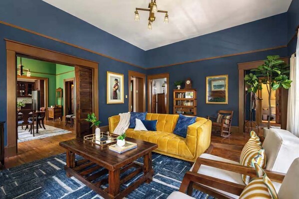 Imagen sin descripción, 1 de 35, botón