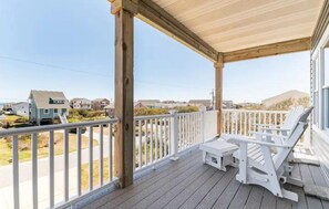 Property grounds - DownWinder- Spacious 3 BR House - Walk to Beach (Kitty Hawk)