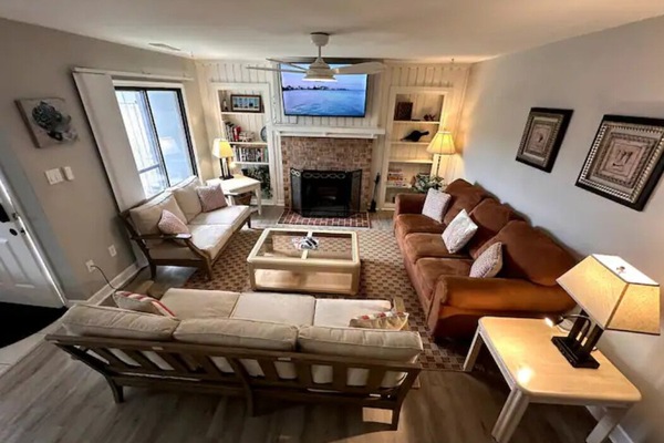 Smart TV y chimenea