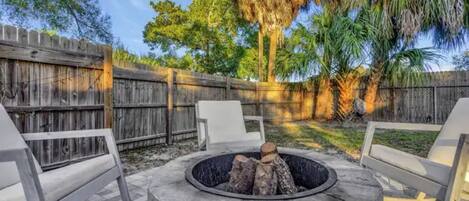 المنطقة المحيطة بالمنشأة