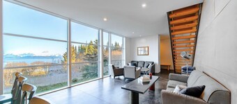 Cozy and modern craftsman home with deck, fire pit,  and amazing views!