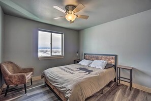 3 habitaciones, escritorio, internet gratis y ropa de cama 