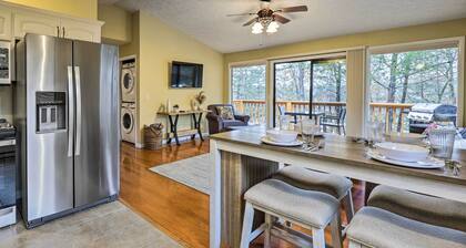 Lake Views: Table Rock Lake Retreat w/ Fenced Yard