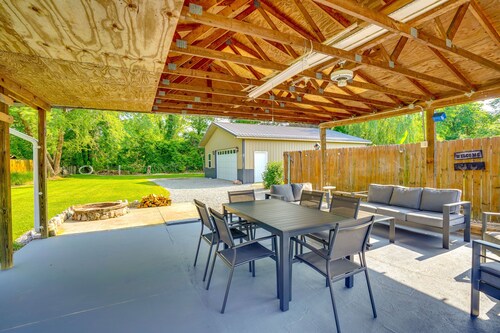 Pet-Friendly Clarksville Home w/ Central A/C
