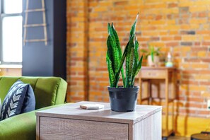 TV connectée de 32 pouces avec chaînes numériques, télévision, Netflix