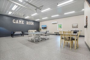 Spielezimmer