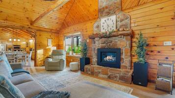Smart TV, fireplace, table tennis