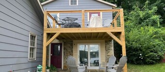 Rock Wall Retreat-1 min walk to Lake J Assembly-10 min to Waynesville & BR Pkwy