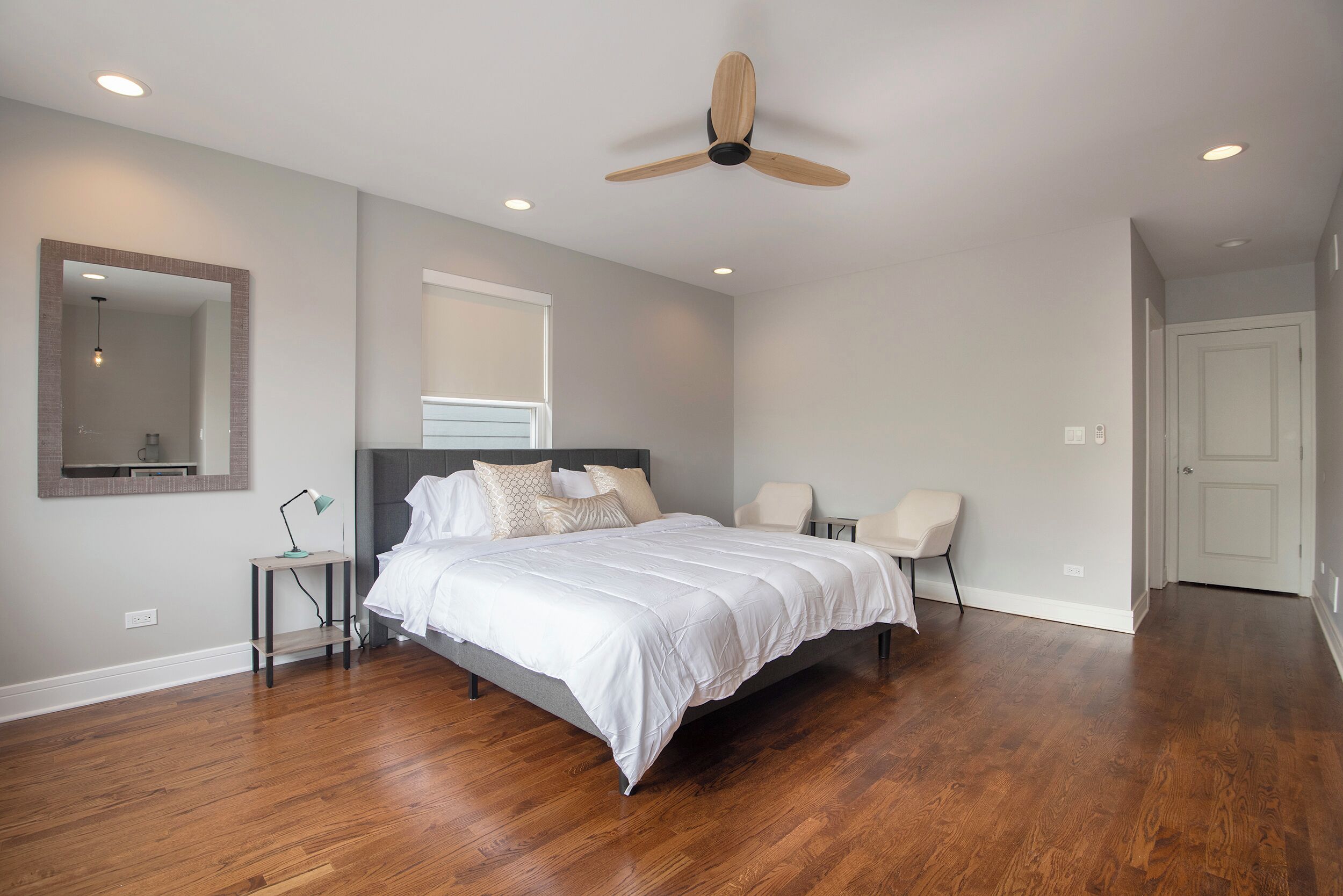 3 bedrooms, desk, iron/ironing board, free WiFi