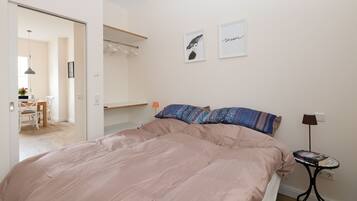 2 Schlafzimmer, Bügeleisen/Bügelbrett, Reisekinderbett, kostenloses WLAN