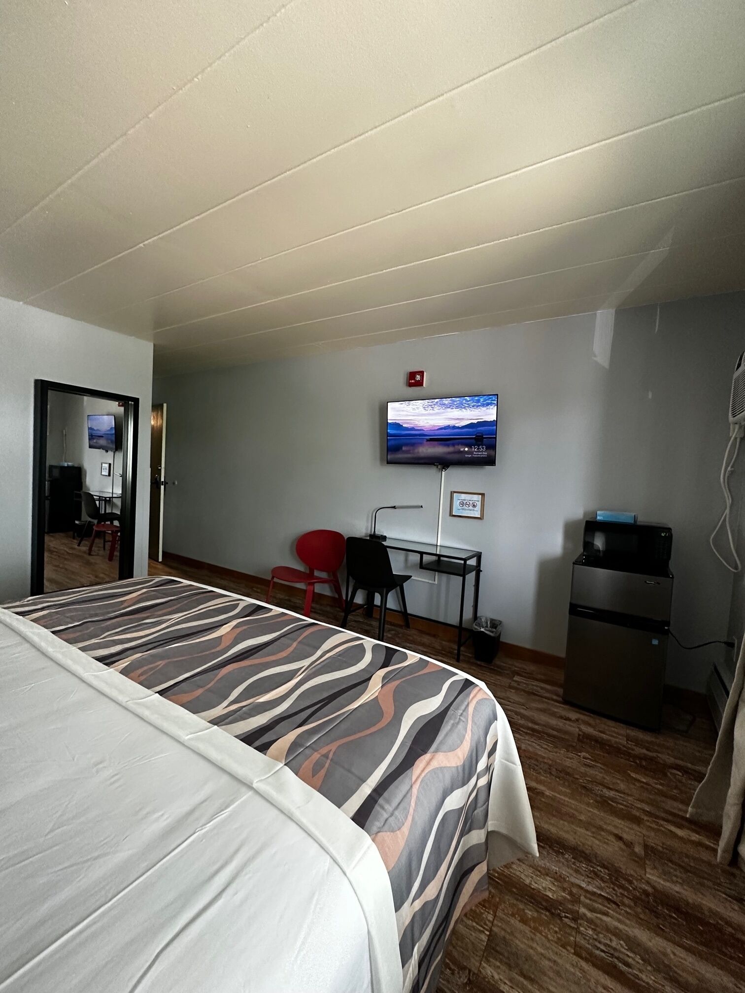 Minibar, Wi-Fi gratuit, draps fournis
