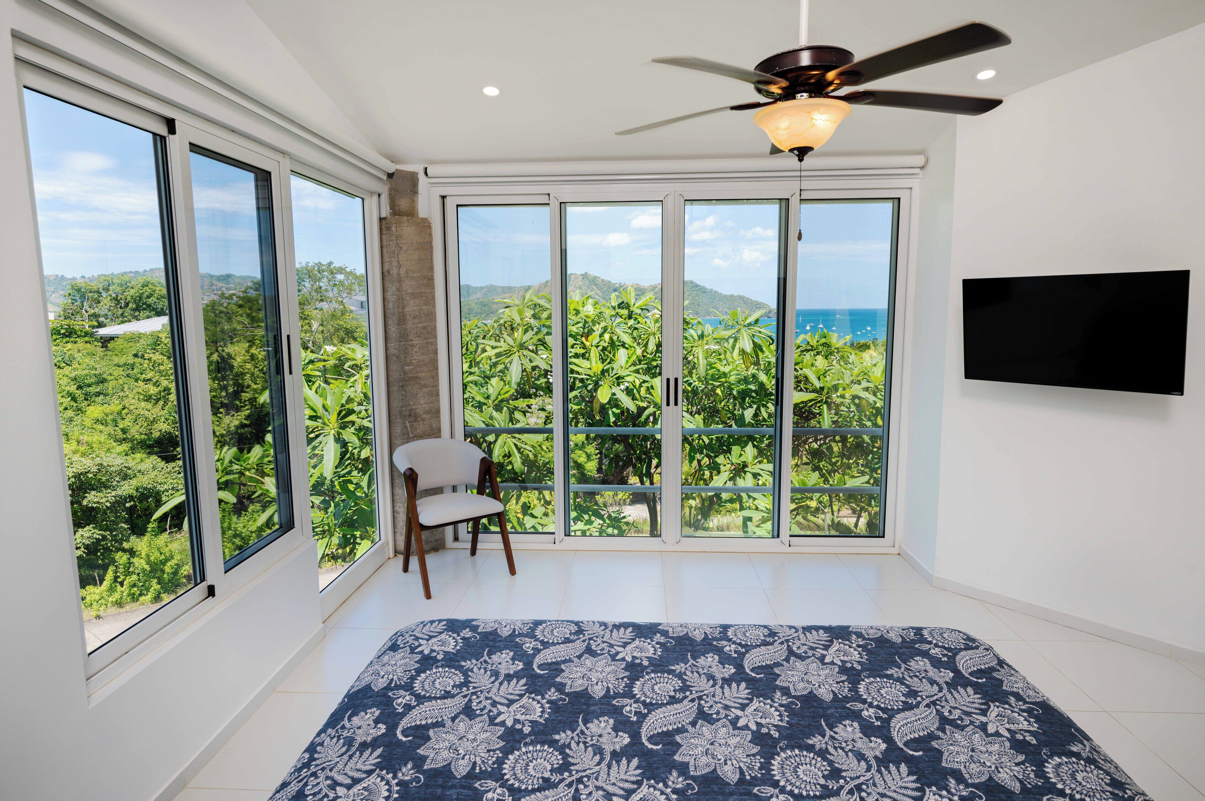 4 chambres, fer et planche à repasser, Wi-Fi gratuit, draps fournis