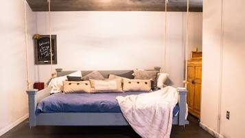 1 bedroom, desk, iron/ironing board, free WiFi