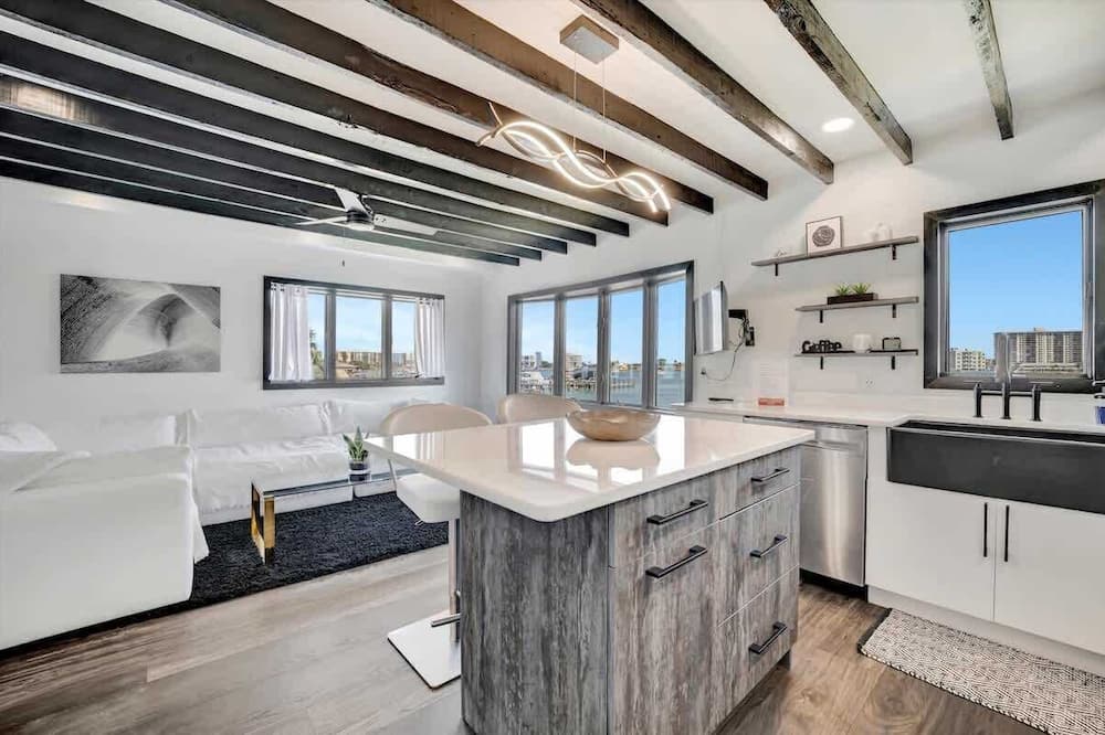 The Seashell Suites