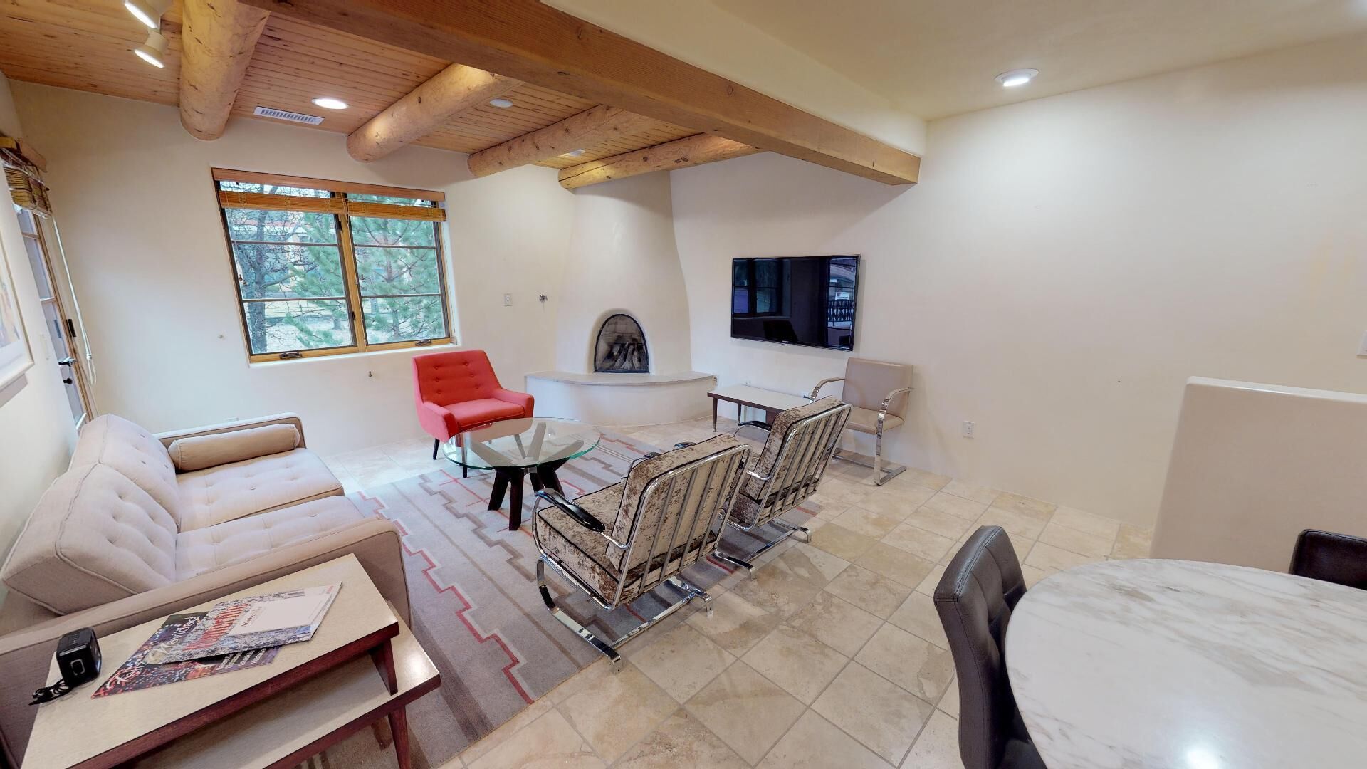 Televisor i llar de foc 