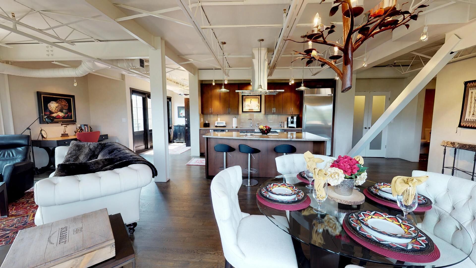 Télévision, cheminée