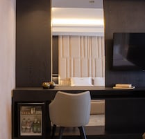 Minibar, cunas gratuitas, wifi gratis y ropa de cama 