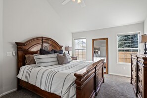 3 Schlafzimmer, Zimmersafe, Schreibtisch, Bügeleisen/Bügelbrett