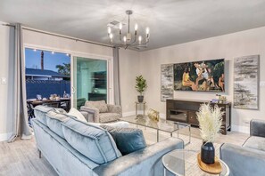 Smart TV, offices
