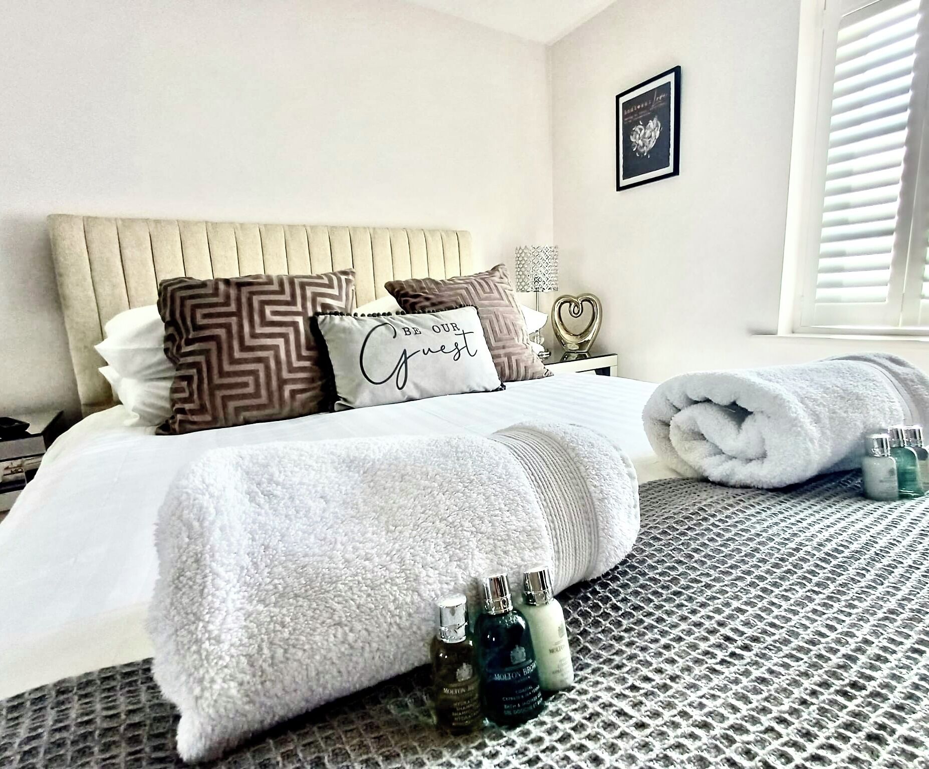 1 غرفة نوم ومكتب ومكواة/لوح كي وواي فاي مجانًا