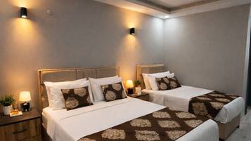 Ropa de cama de alta calidad, minibar, wifi gratis y ropa de cama