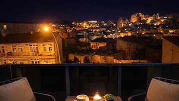 Habitación superior | Área de sala de estar | Piso con calefacción