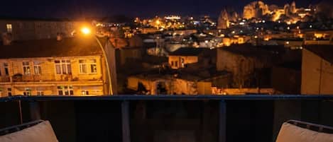 Habitación superior | Área de sala de estar | Piso con calefacción