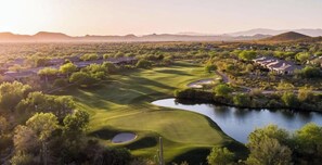 Golf - Beautiful Vacation Home Incredible views, enjoy your private oasis with pool&spa (New River)