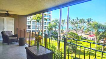 Condo Deluxe | Terraza o patio