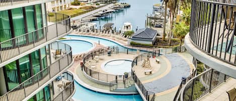 Piscine intérieure, piscine chauffée
