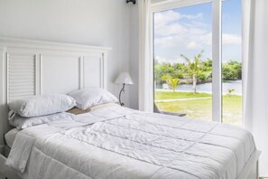 8 dormitorios, tabla de planchar con plancha, wifi gratis y ropa de cama