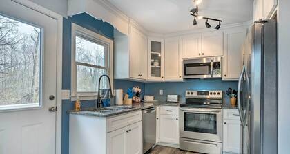 Burgaw Getaway w/ On-Site River Access!