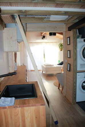 3 bedrooms, iron/ironing board, travel cot, WiFi