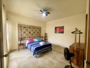 2 bedrooms, travel cot, free WiFi, bed sheets