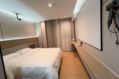 Guangzhou Zheya Hotel