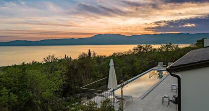 Nice home in Kostrena with sauna